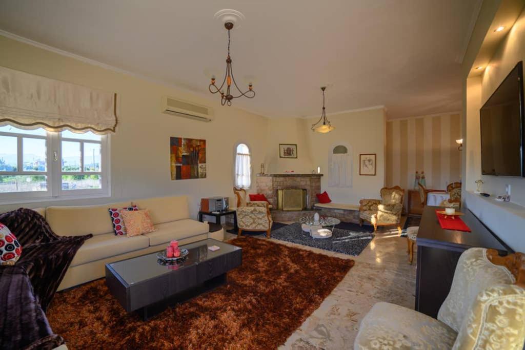 Вилла Lysithea House Koutsopodhi Экстерьер фото
